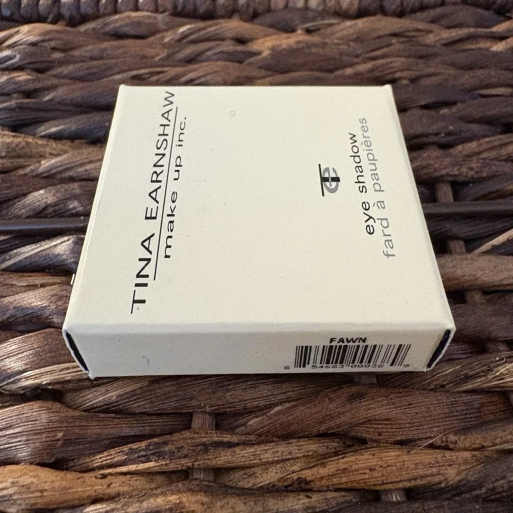 Arisan By Tina Earnshaw Makeup Inc., Cosmetics Shade Fawn Eyeshadow